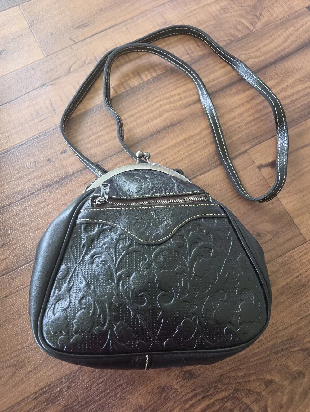 Patricia Nash Crossbody Black Embossed Leather Crossbody Bag Kiss-Lock Closure